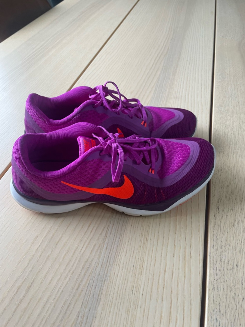 Nike Athletic Trainers womens size 9.5 Nike Training TR 6 runners ladies sz 9.5